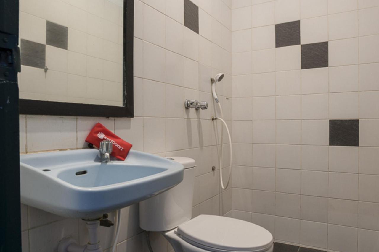 Reddoorz Plus Near Jakarta Kota Station Εξωτερικό φωτογραφία